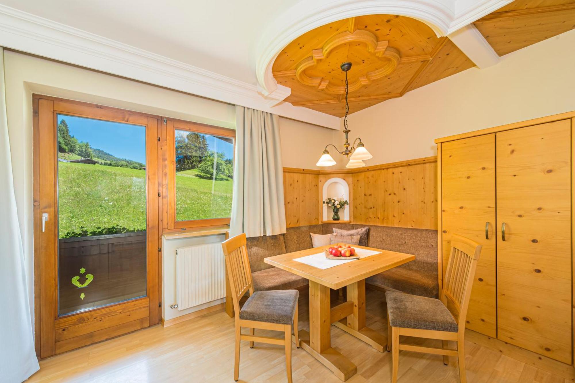 Apartments Tirolerhaus Kössen Δωμάτιο φωτογραφία
